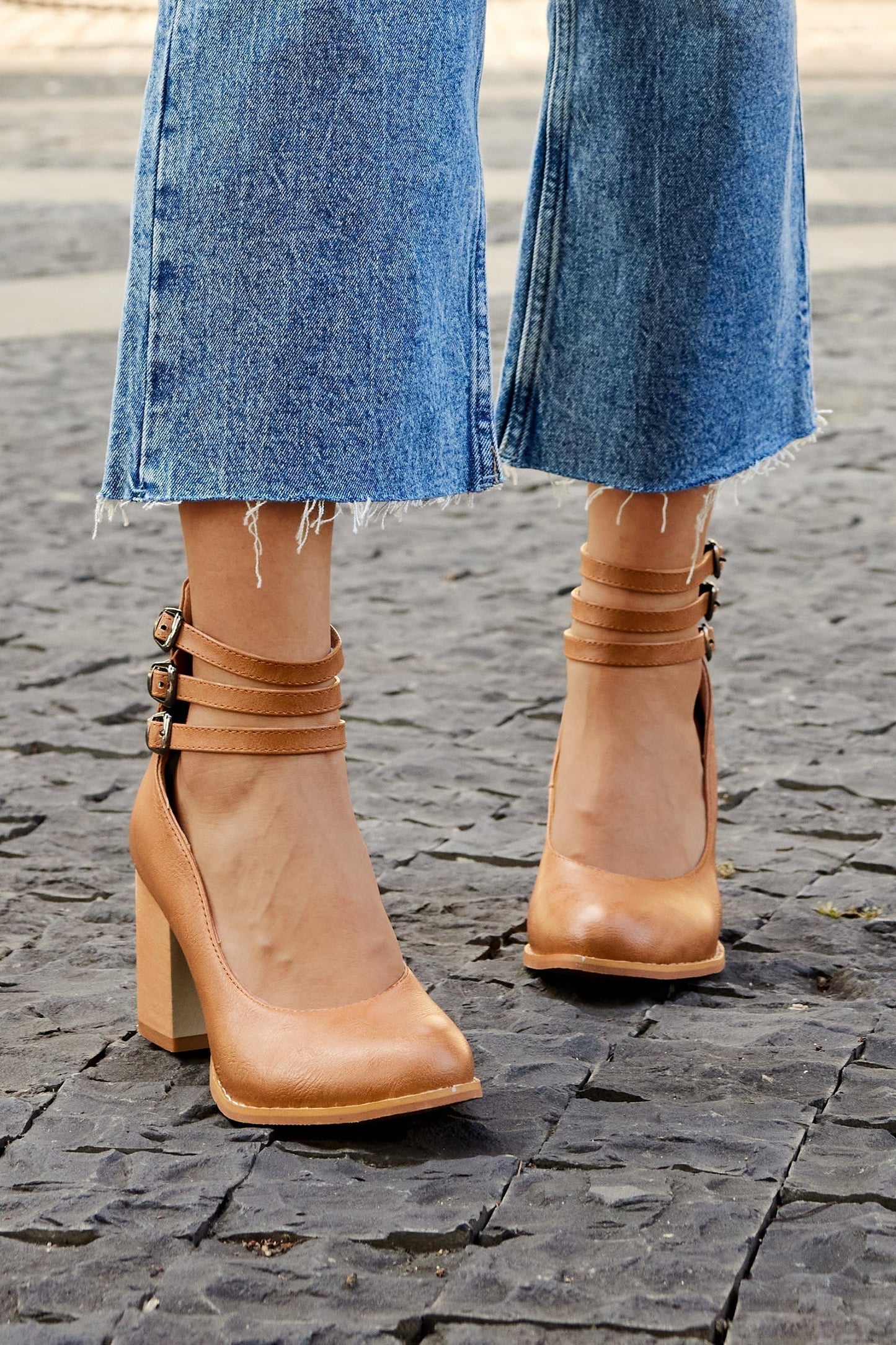 Brenith™ | Buckled Block Sandals