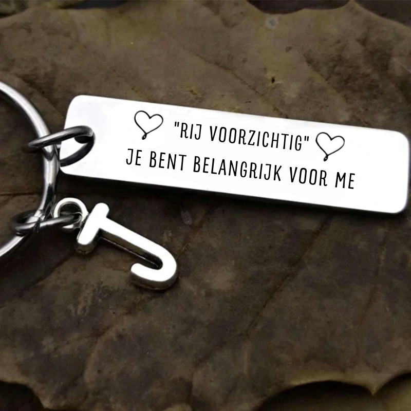 LYNN & CO | 'Rij voorzichtig' - Sleutelhanger voor iemand van wie je houdt!
