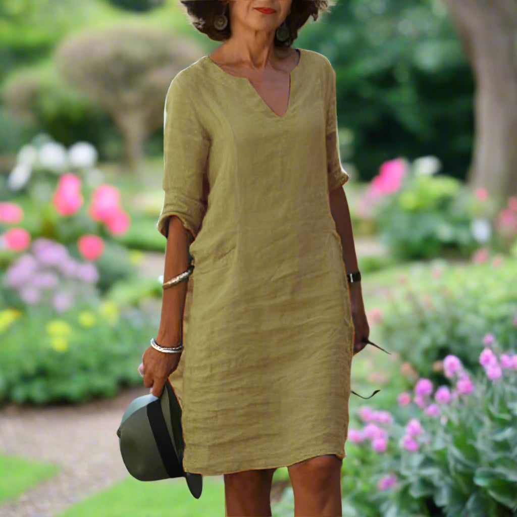 Iracema™ | Graceful V-Line Formal Dress