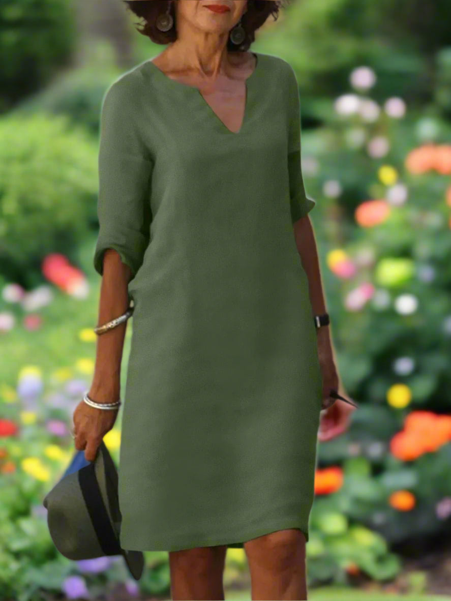 Iracema™ | Graceful V-Line Formal Dress