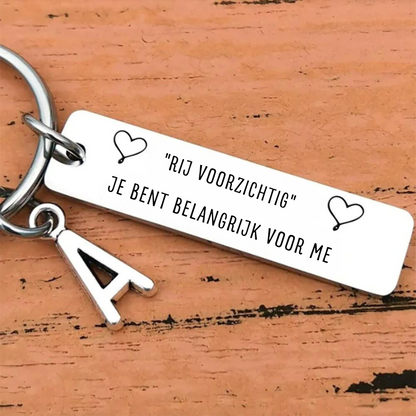 LYNN & CO | 'Rij voorzichtig' - Sleutelhanger voor iemand van wie je houdt!