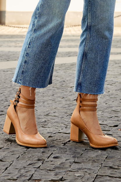 Brenith™ | Buckled Block Sandals