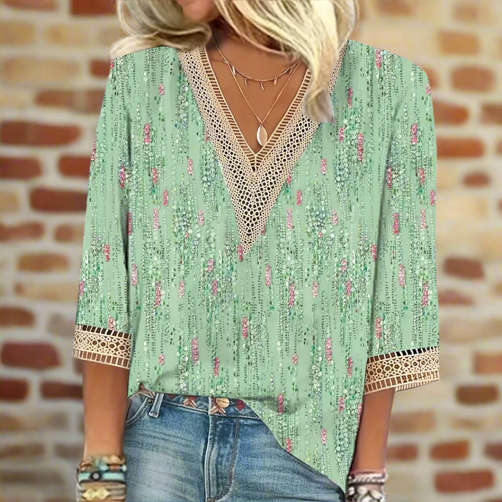 Kinley™ | Chic Floral Blouse
