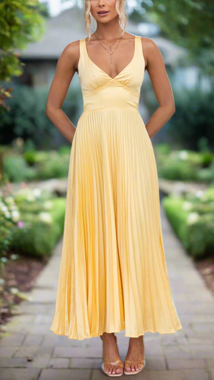 Oleena™ | Golden V-Neck Flowing Dress