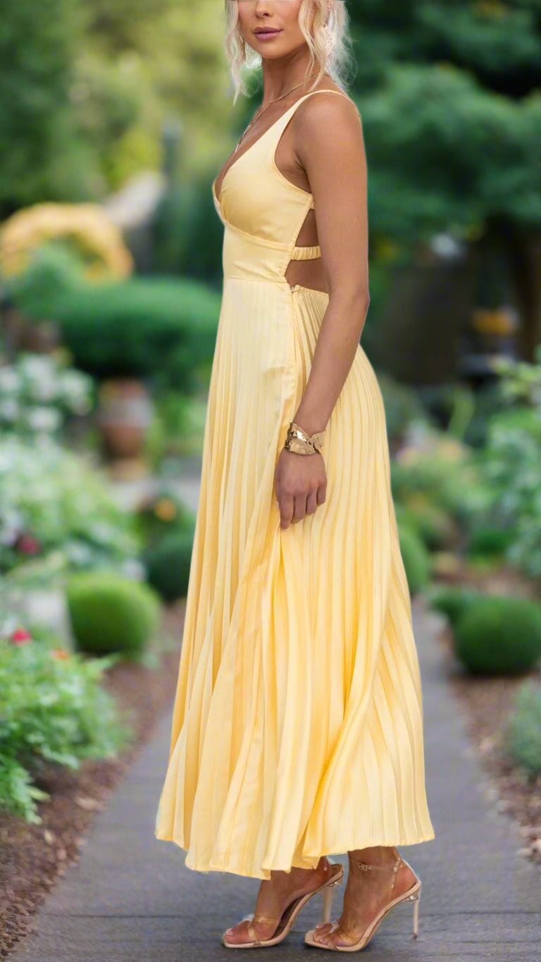 Oleena™ | Golden V-Neck Flowing Dress