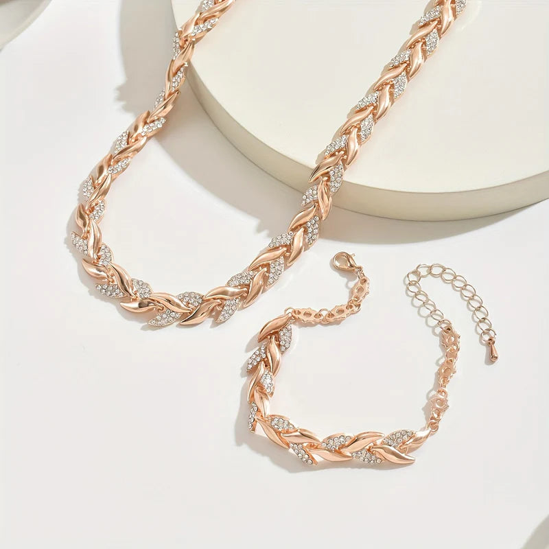 Selena™ | Stylish Fishtail Necklace Set