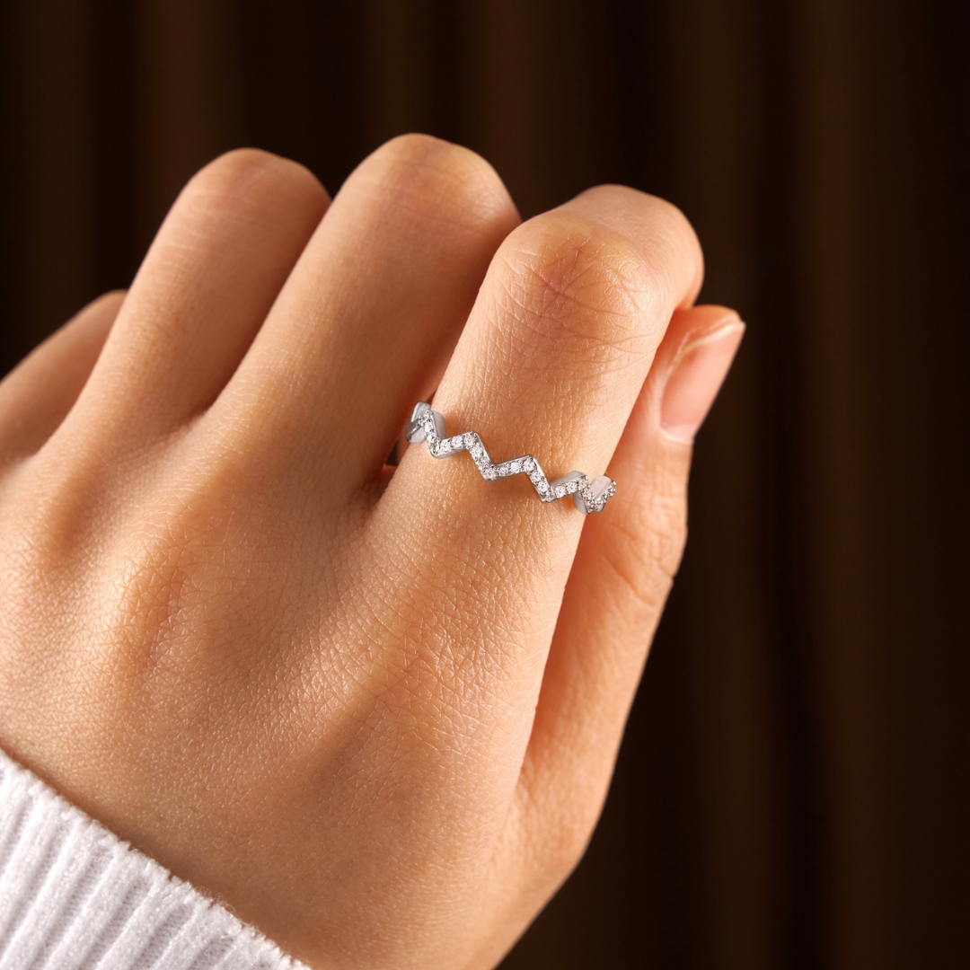 LYNN & CO | Zilveren "Highs & Lows" Ring